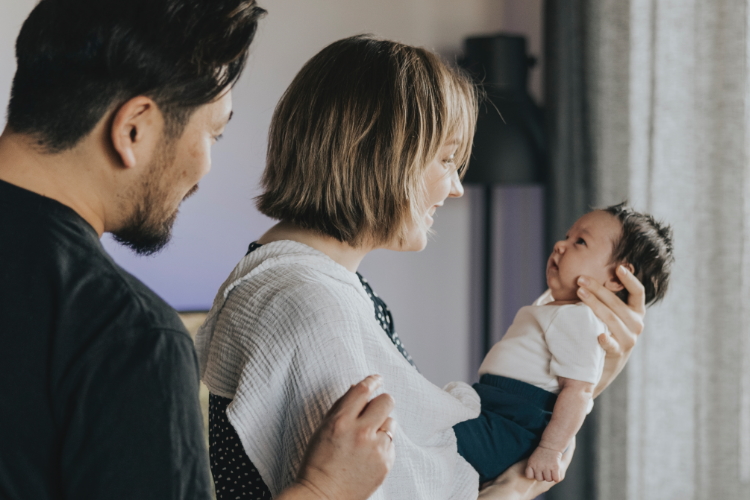 What to expect at baby's six week check