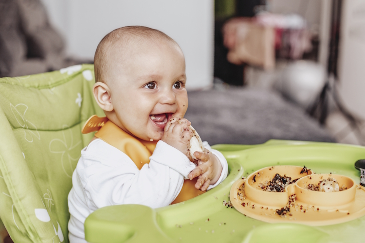 The first steps for starting baby on solids